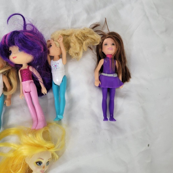 Mattel Barbie Lot of 16 Little Sister Dolls with Other Assorted Dolls - Picture 5 of 13